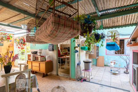 Casa à venda com 120m², 2 quartos e 10 vagasQuintal