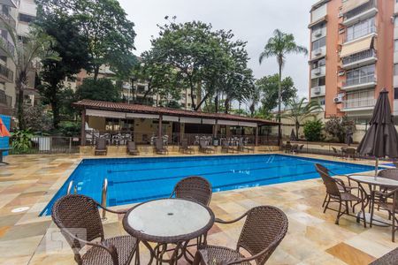 Apartamento à venda com 82m², 3 quartos e 1 vagaÁrea comum - Piscina