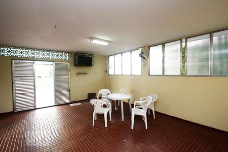 Apartamento à venda com 73m², 2 quartos e 1 vagaÁrea comum - Salão de festas