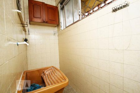 Apartamento à venda com 73m², 2 quartos e 1 vagaÁrea de Serviço