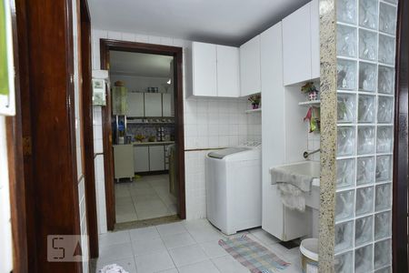 Casa à venda com 444m², 5 quartos e 4 vagasÁrea de Serviço