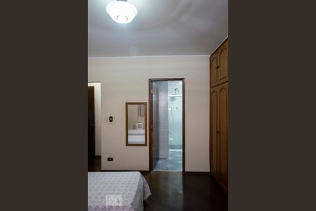 Casa à venda com 240m², 3 quartos e 5 vagas Casa à venda com 240m², 3 quartos e 5 vagasQUARTO 2