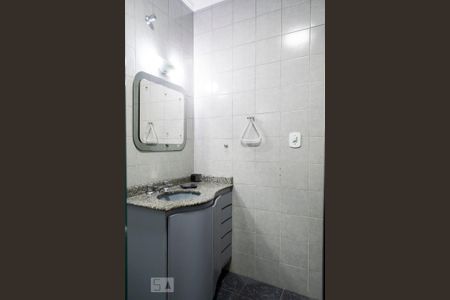 Casa à venda com 240m², 3 quartos e 5 vagas Casa à venda com 240m², 3 quartos e 5 vagasBANHEIRO QUARTO 2