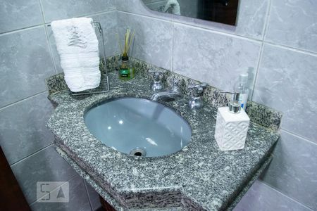 Casa à venda com 240m², 3 quartos e 5 vagas Casa à venda com 240m², 3 quartos e 5 vagasLAVABO