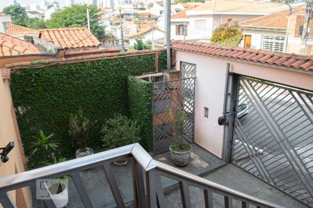 Casa à venda com 240m², 3 quartos e 5 vagas Casa à venda com 240m², 3 quartos e 5 vagasENTRADA