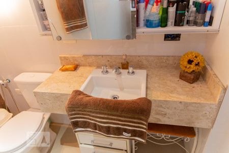 Casa à venda com 245m², 3 quartos e 2 vagas Casa à venda com 245m², 3 quartos e 2 vagasPia