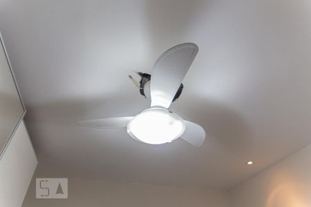 Casa à venda com 245m², 3 quartos e 2 vagas Casa à venda com 245m², 3 quartos e 2 vagasVentilador de teto