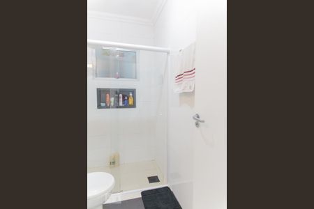 Casa à venda com 245m², 3 quartos e 2 vagas Casa à venda com 245m², 3 quartos e 2 vagasBanheiro