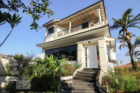 Casa à venda com 600m², 5 quartos e 5 vagasFachada