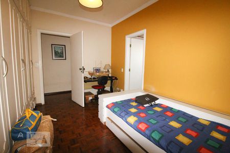 Casa à venda com 600m², 5 quartos e 5 vagasSuíte 3