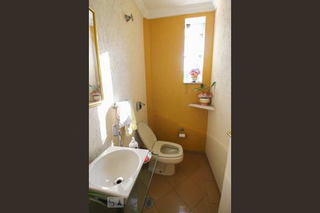 Casa à venda com 600m², 5 quartos e 5 vagasLavabo