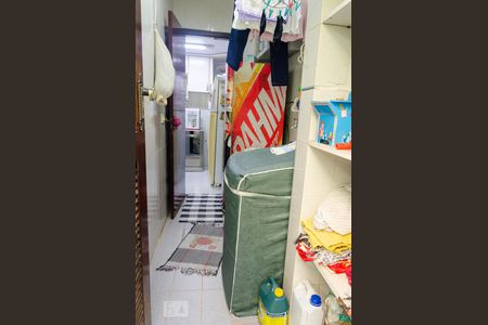 Casa de condomínio à venda com 185m², 3 quartos e 1 vaga Casa de condomínio à venda com 185m², 3 quartos e 1 vagaLavanderia