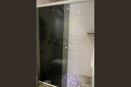 Casa de condomínio à venda com 185m², 3 quartos e 1 vaga Casa de condomínio à venda com 185m², 3 quartos e 1 vagaBanheiro 2