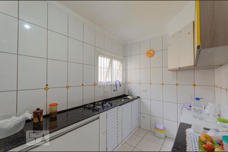Casa à venda com 227m², 5 quartos e 5 vagas Casa à venda com 227m², 5 quartos e 5 vagasCozinha