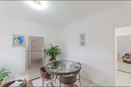 Casa à venda com 227m², 5 quartos e 5 vagas Casa à venda com 227m², 5 quartos e 5 vagasSala de Jantar