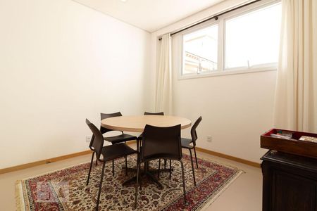 Apartamento à venda com 93m², 3 quartos e 1 vaga Apartamento à venda com 93m², 3 quartos e 1 vagaSala de Reuniões