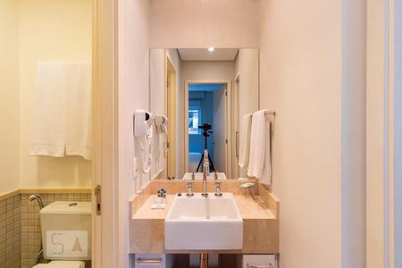 Apartamento à venda com 41m², 1 quarto e 2 vagas Apartamento à venda com 41m², 1 quarto e 2 vagasBanheiro Suite