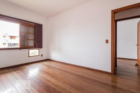 Casa à venda com 460m², 4 quartos e 4 vagas Casa à venda com 460m², 4 quartos e 4 vagasDormitório4