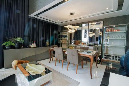 Apartamento à venda com 210m², 3 quartos e 4 vagas Apartamento à venda com 210m², 3 quartos e 4 vagasSala