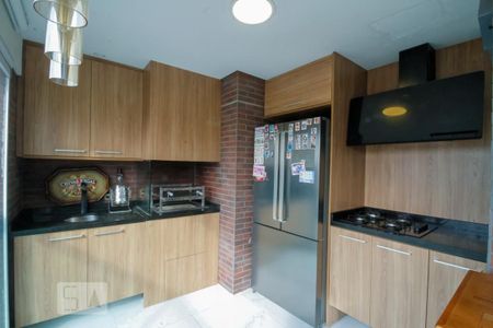 Apartamento à venda com 210m², 3 quartos e 4 vagas Apartamento à venda com 210m², 3 quartos e 4 vagasVaranda