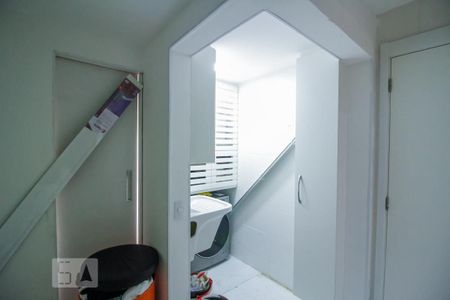 Apartamento à venda com 210m², 3 quartos e 4 vagas Apartamento à venda com 210m², 3 quartos e 4 vagasÁrea de Serviço