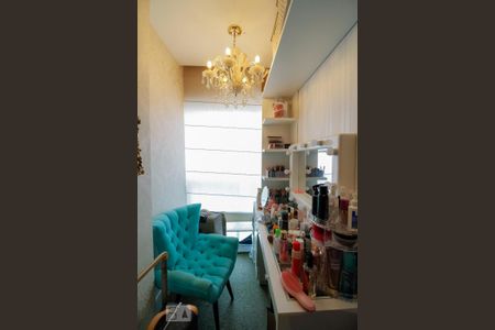 Apartamento à venda com 210m², 3 quartos e 4 vagas Apartamento à venda com 210m², 3 quartos e 4 vagasCloset da Suíte 1