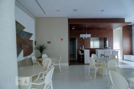 Apartamento à venda com 210m², 3 quartos e 4 vagas Apartamento à venda com 210m², 3 quartos e 4 vagasSalão de Festas