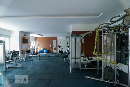 Apartamento à venda com 210m², 3 quartos e 4 vagas Apartamento à venda com 210m², 3 quartos e 4 vagasAcademia