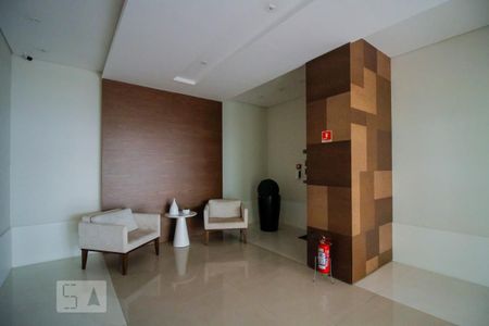 Apartamento à venda com 210m², 3 quartos e 4 vagas Apartamento à venda com 210m², 3 quartos e 4 vagasHall social