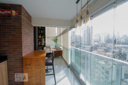 Apartamento à venda com 210m², 3 quartos e 4 vagas Apartamento à venda com 210m², 3 quartos e 4 vagasVaranda