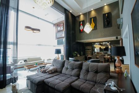 Apartamento à venda com 210m², 3 quartos e 4 vagas Apartamento à venda com 210m², 3 quartos e 4 vagasSala