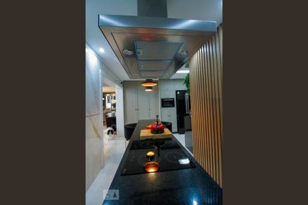 Apartamento à venda com 210m², 3 quartos e 4 vagas Apartamento à venda com 210m², 3 quartos e 4 vagasCozinha