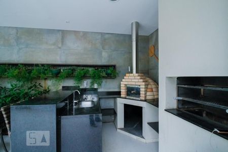 Apartamento à venda com 210m², 3 quartos e 4 vagas Apartamento à venda com 210m², 3 quartos e 4 vagasChurrasqueira