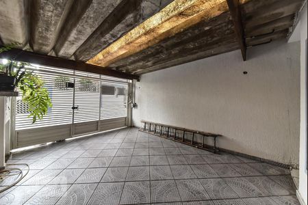Casa à venda com 103m², 2 quartos e 2 vagas Casa à venda com 103m², 2 quartos e 2 vagasGaragem
