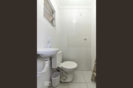 Casa à venda com 103m², 2 quartos e 2 vagas Casa à venda com 103m², 2 quartos e 2 vagasBanheiro de Serviço