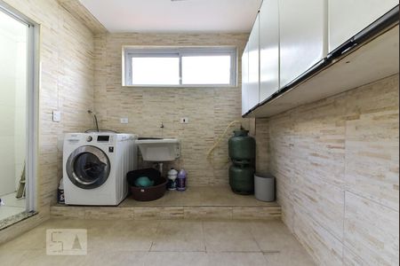 Casa à venda com 103m², 2 quartos e 2 vagas Casa à venda com 103m², 2 quartos e 2 vagasÁrea de Serviço