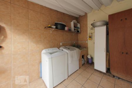 Casa à venda com 100m², 2 quartos e 7 vagasÁrea de serviço