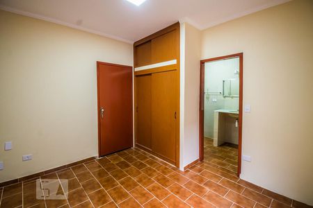 Casa à venda com 190m², 4 quartos e 2 vagasSuíte 1