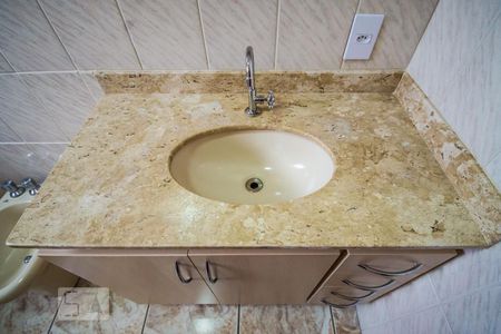 Casa à venda com 190m², 4 quartos e 2 vagasBanheiro da Suíte 2