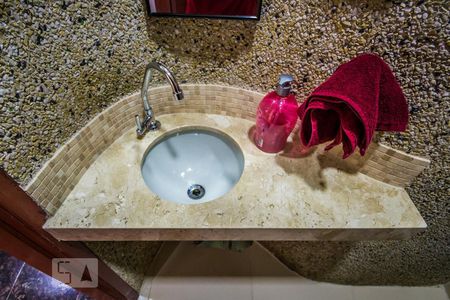 Casa à venda com 190m², 4 quartos e 2 vagasLavabo