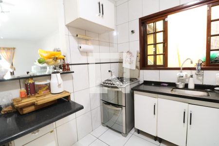 Casa à venda com 250m², 3 quartos e 3 vagas Casa à venda com 250m², 3 quartos e 3 vagasCozinha