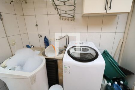 Casa à venda com 250m², 3 quartos e 3 vagas Casa à venda com 250m², 3 quartos e 3 vagasÁrea de Serviço