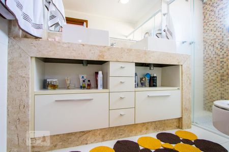 Apartamento à venda com 137m², 3 quartos e 2 vagasBanheiro do Quarto 1