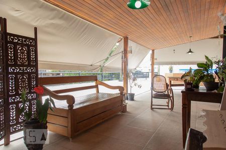 Apartamento à venda com 372m², 3 quartos e 3 vagasVaranda