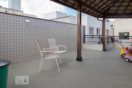 Apartamento à venda com 372m², 3 quartos e 3 vagasVaranda - piscina