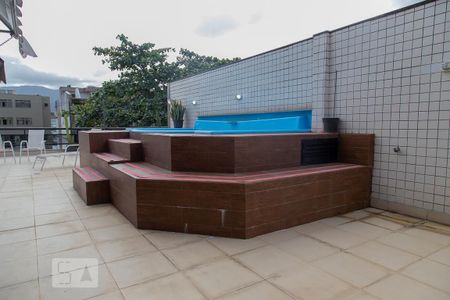 Apartamento à venda com 372m², 3 quartos e 3 vagasVaranda - piscina