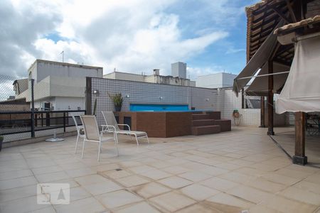 Apartamento à venda com 372m², 3 quartos e 3 vagasVaranda - piscina