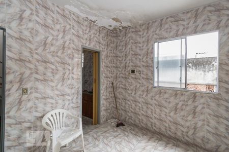 Casa à venda com 150m², 2 quartos e sem vaga Casa à venda com 150m², 2 quartos e sem vagaSobrado - Cozinha