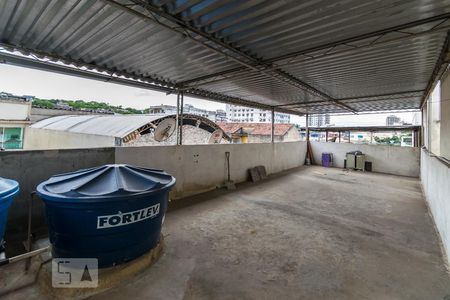 Casa à venda com 150m², 2 quartos e sem vaga Casa à venda com 150m², 2 quartos e sem vagaTerraço