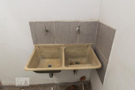 Casa à venda com 150m², 2 quartos e sem vaga Casa à venda com 150m², 2 quartos e sem vagaSobrado - Área de serviço